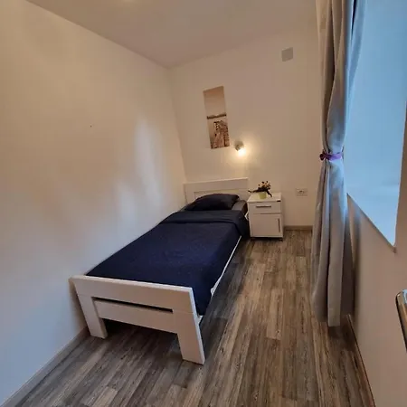 Lavanda Apartman 1 Cres Exterior photo